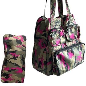 Lug Packable Puddle Jumper in Camo Orchid Print XL